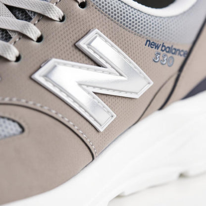 New Balance 530 detail